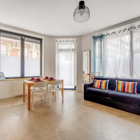 Large Flat Very Close To Montmartre Apartment Paris