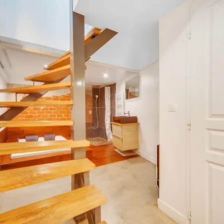 Large Flat Very Close To Montmartre * Paris
