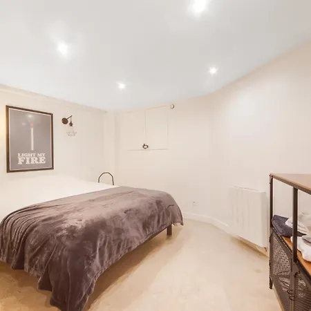 Large Flat Very Close To Montmartre Apartment *